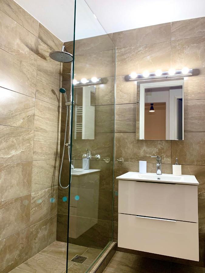 Kallimarmaro 2-Bedroom Apartment Athen Eksteriør bilde